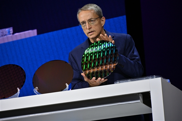 4年5代工藝新突破！Intel 18A又拿下重要客戶