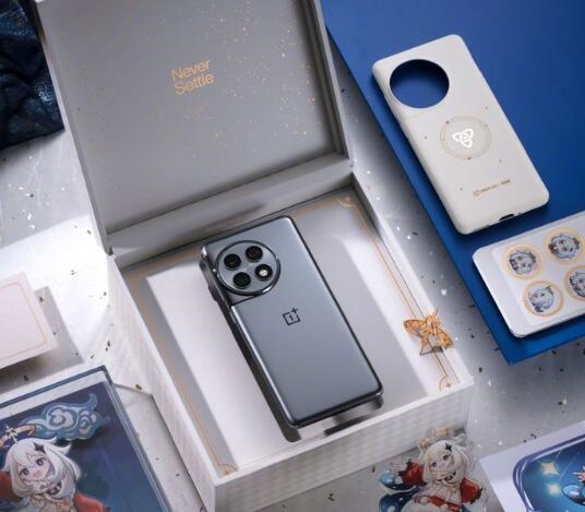 3599元 一加Ace2 Pro原神派蒙主題禮盒開售：定制主題、充電器