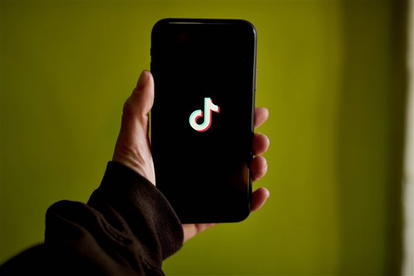 00后小伙失戀后徒步西藏成大爺：頭發一把把掉