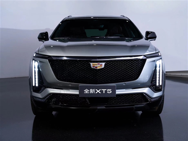 尺寸全面升級 全新一代凱迪拉克XT5實車曝光：空間不再是短板