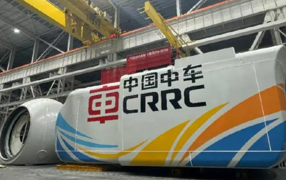 全球最大功率漂浮式風電機組下線：風輪掃風面積達5.3萬平方米