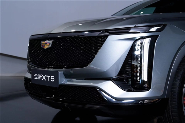 尺寸全面升級 全新一代凱迪拉克XT5實車曝光：空間不再是短板