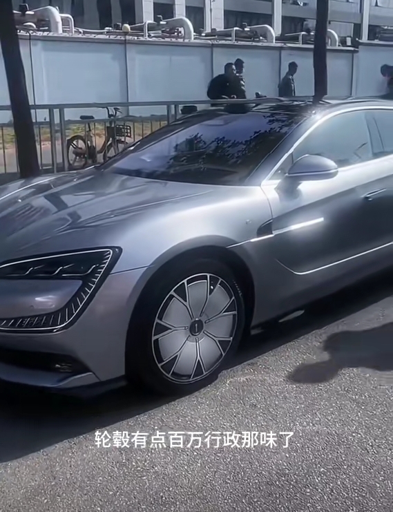 比亞迪首款百萬級轎車仰望U7實車曝光  博主：霸氣不亞于BBA旗艦