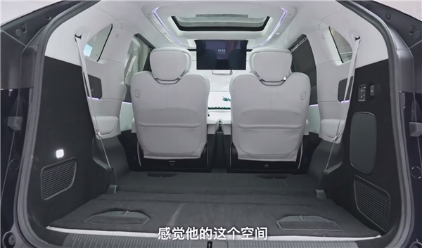 全球唯一標配后輪轉向MPV！小鵬首款MPV 小鵬X9實車體驗