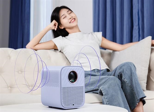 首發949元 聯想小新100S投影儀預售：搭載華為海思處理器