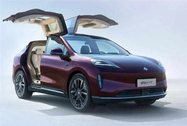 21.39萬起 廣汽埃安昊鉑HT上市：帥氣鷗翼門對標特斯拉Model Y