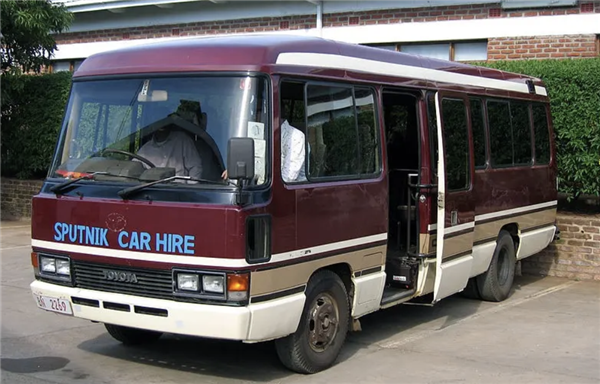 多用途公商務車的代表車型之一：一汽豐田考斯特累計達產9萬臺