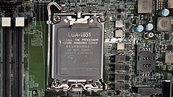 Intel今年又要換新接口LGA1851！它長(zhǎng)這樣子