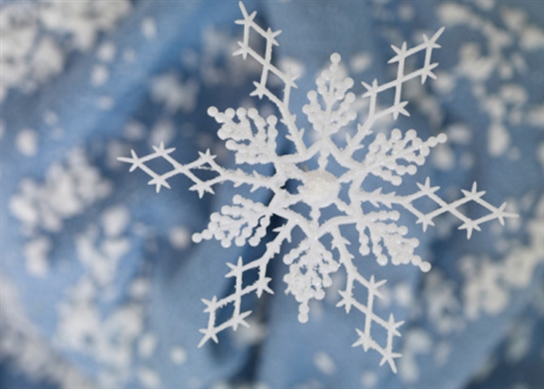 哈爾濱開啟人從眾模式：冰雪大世界萬人“蹦迪”