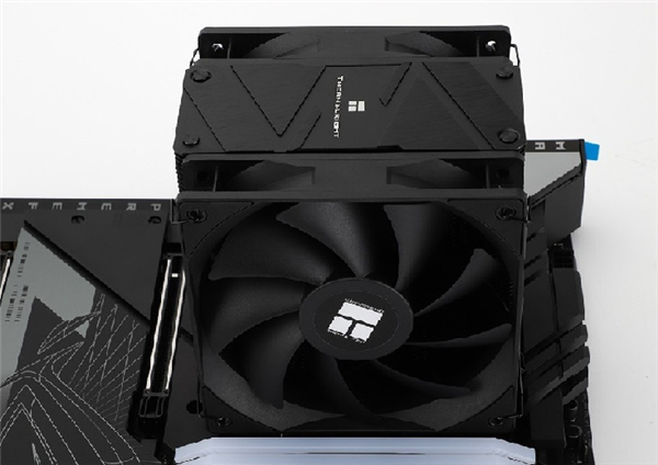 179元 利民推出BA120 EVO DARK散熱器：全黑化設(shè)計、雙風(fēng)扇六熱管