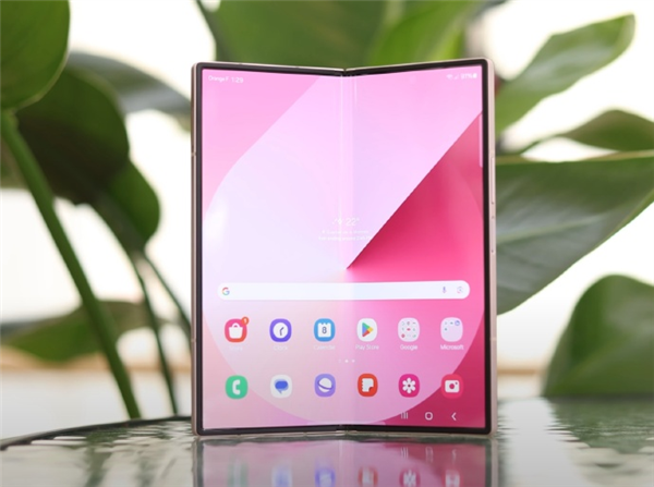 三星最輕薄折疊屏！Galaxy Z Fold特別版發布：售價14500元
