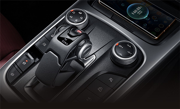 售33萬(wàn)元！3.0T V6版坦克300發(fā)布：首批限量1000臺(tái)