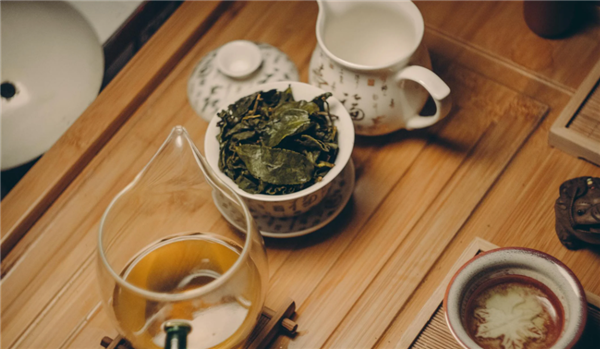 農(nóng)夫山泉投資成立農(nóng)業(yè)公司：鐘睒睒任執(zhí)行董事 經(jīng)營(yíng)茶葉制品生產(chǎn)等