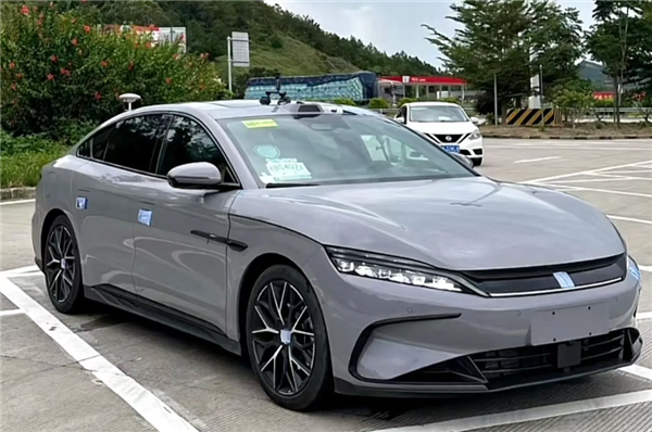 新增激光雷達(dá)！2025款比亞迪漢實(shí)車曝光：預(yù)扣提車價最高23萬元
